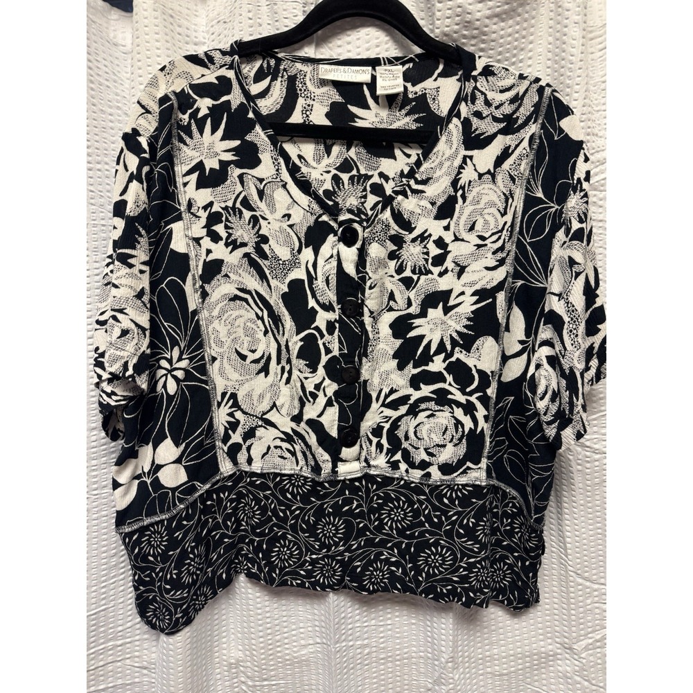 Women Draper and Damons PXL Rayon Black Off White‎ Floral Button Pullover Blouse
